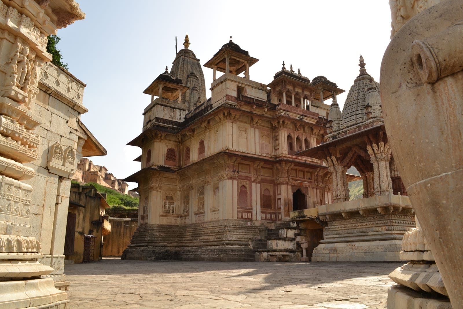Sri Jagat Siromani ji temple